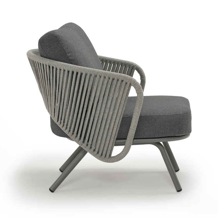 33.8" Outdoor Round Tube Woven Rope Arm Lounge Chair